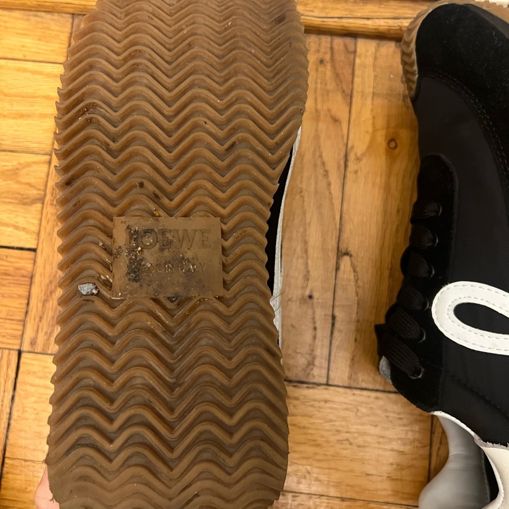 Loewe Black and White Women's Sneakers - Picture 4 of 8